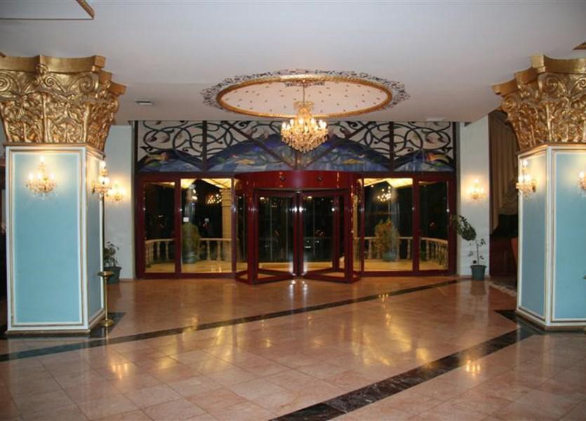 Otel Esenboga Airport 5*